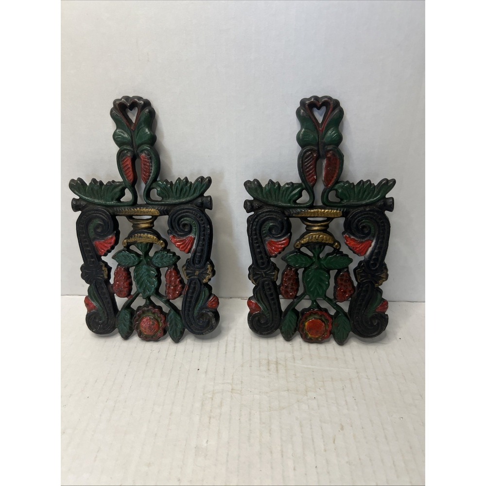 Vintage Wilton Cast Iron Footed Trivets Set Of 2 #101 & #103